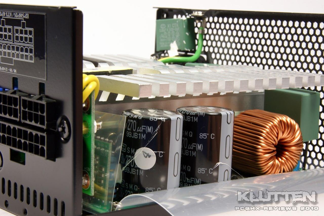 [30/04/2010] Silverstone SST-ST75F-P (2)