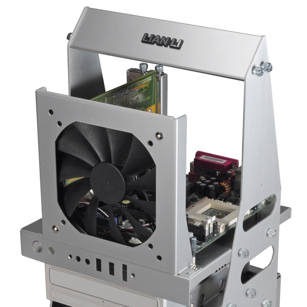 [28/04/2010] Lian-Li PC-T (13)
