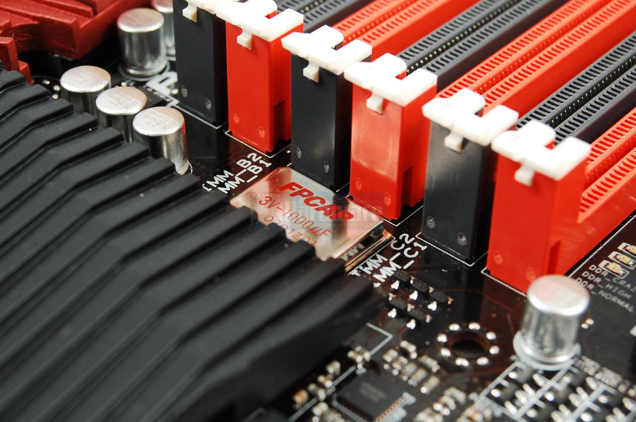 [26/04/2010] Asus Rampage III Extreme im PCGHX-Test: Das beste Sockel-1366-Overclocking-Mainboard? (6)