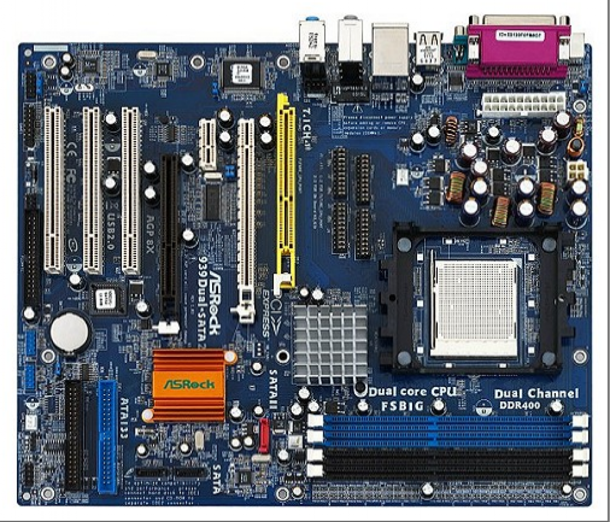 [04/05/2010] Nicht direkt von Asus, sondern von Asrock: Das 939Dual-SATA2, eine Platine mit AGP- und PCI-E-Steckplatz