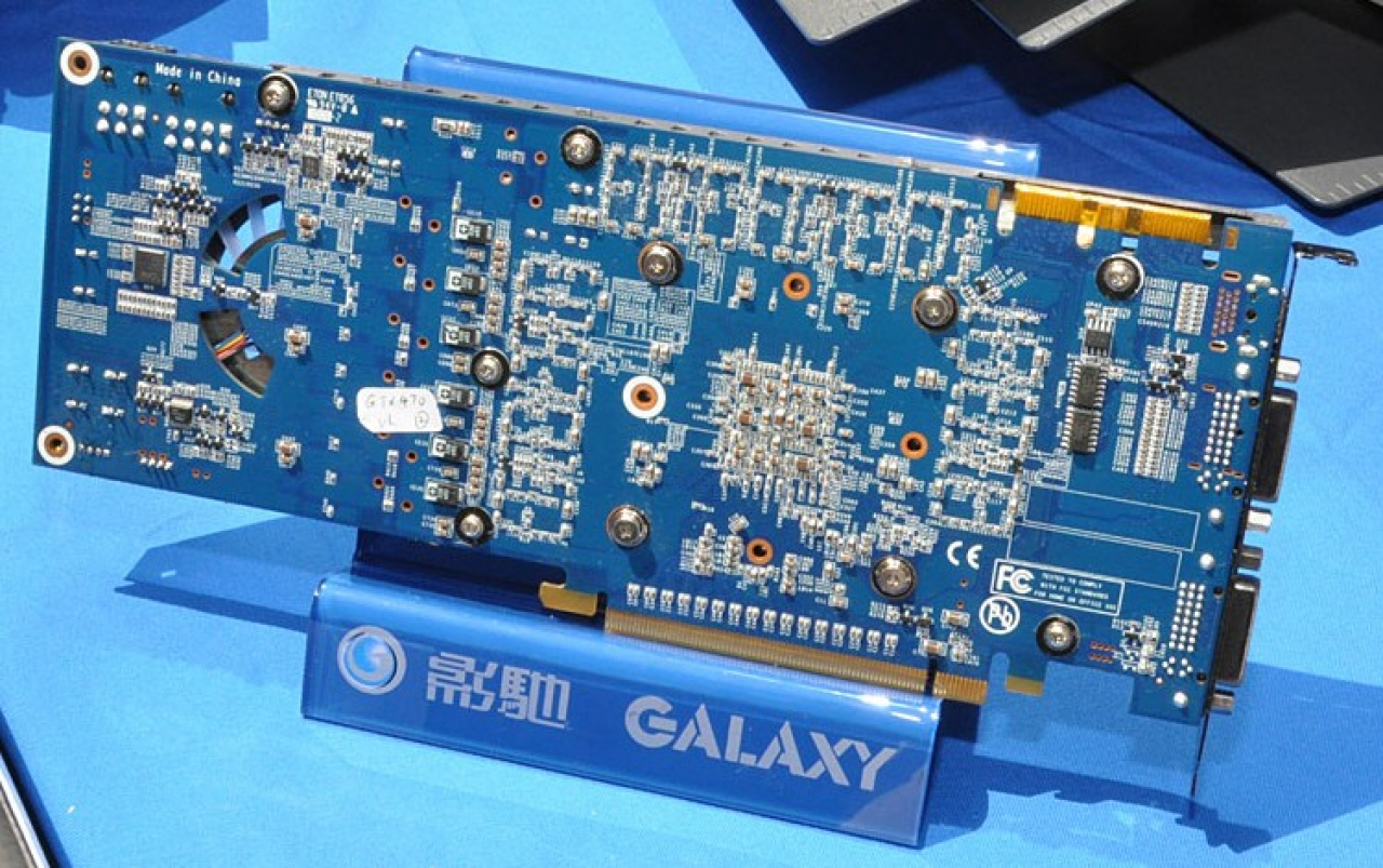 [17/05/2010] Galaxy Geforce GTX 470 Katana (2)