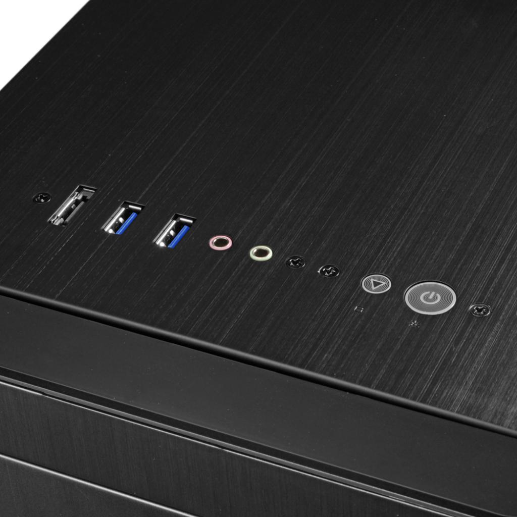 [18/05/2010] Lian-Li PC-8FI (10)
