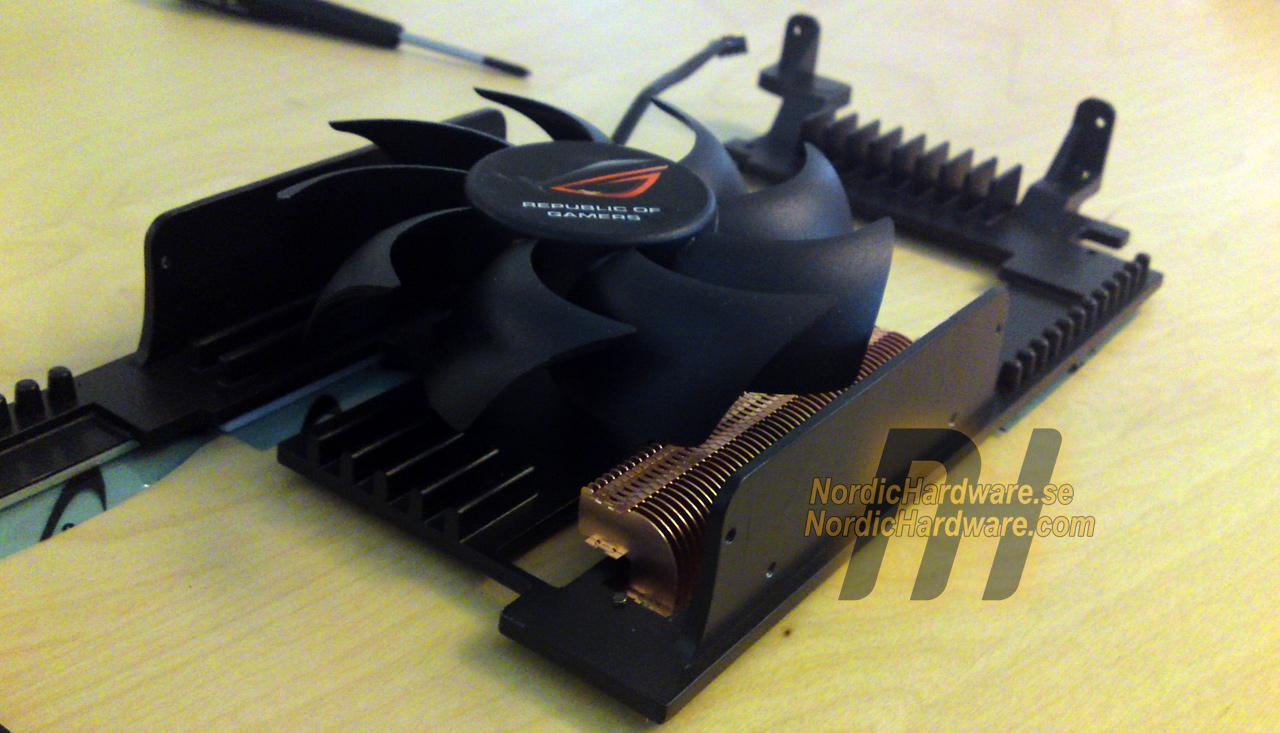 [29/05/2010] Asus Ares: Bilder des Retail-Kühlers aufgetaucht (3)