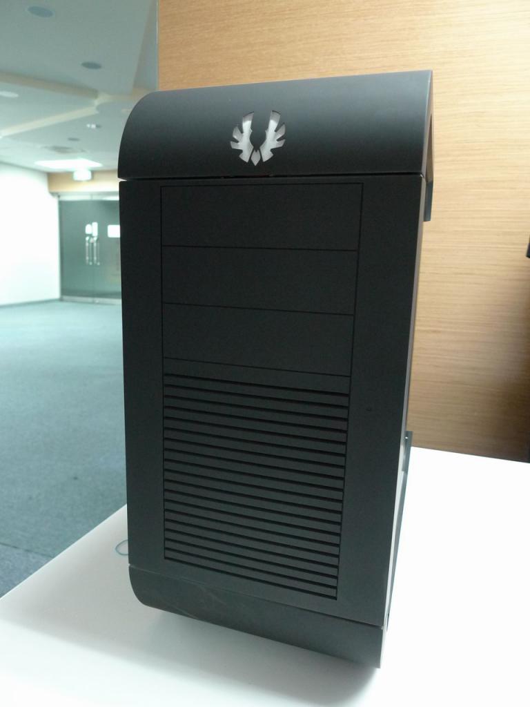 [29/05/2010] Bitfenix Survivor (1)