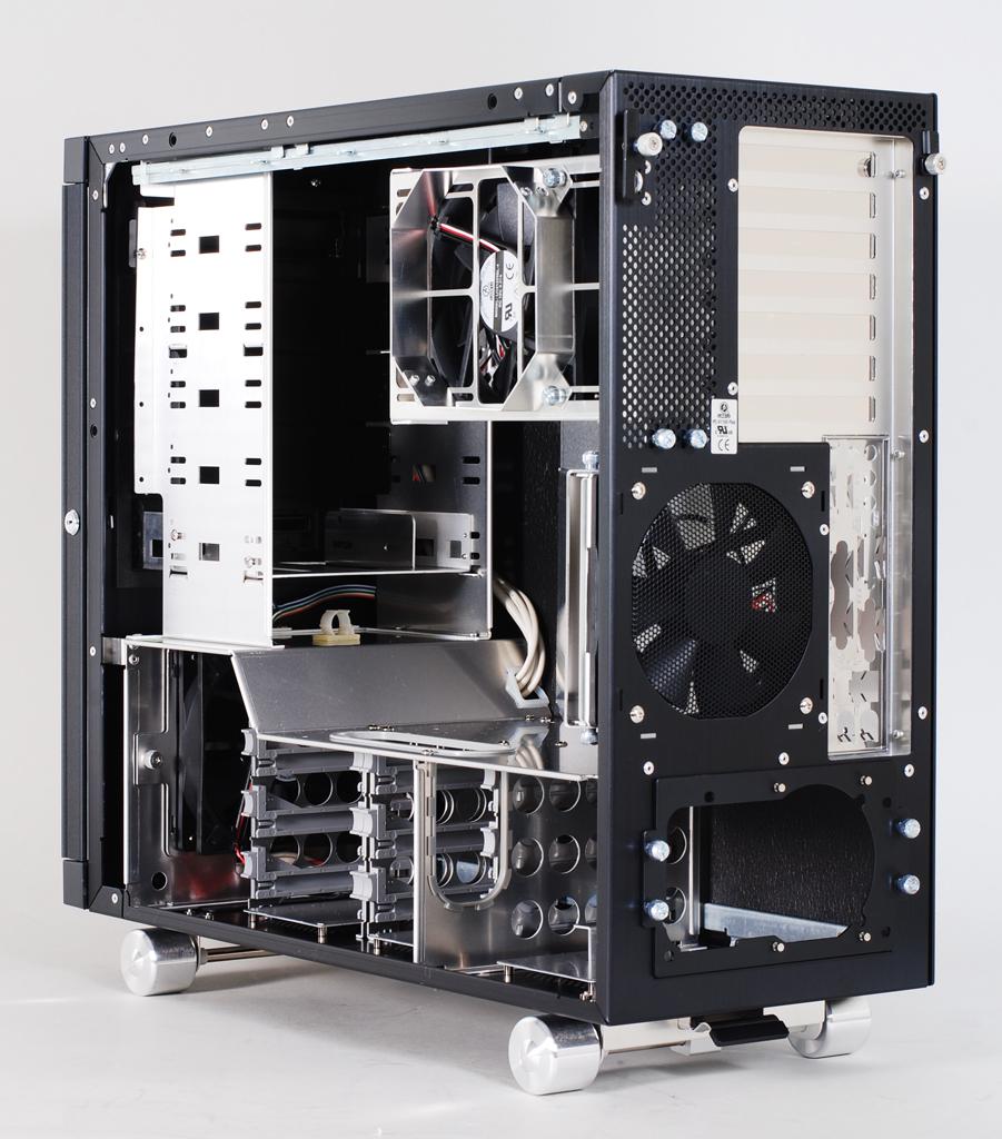 [19/05/2010] Platz 8: Lian-Li PC-V1100B plus, Preis: Ca. 300,- Euro