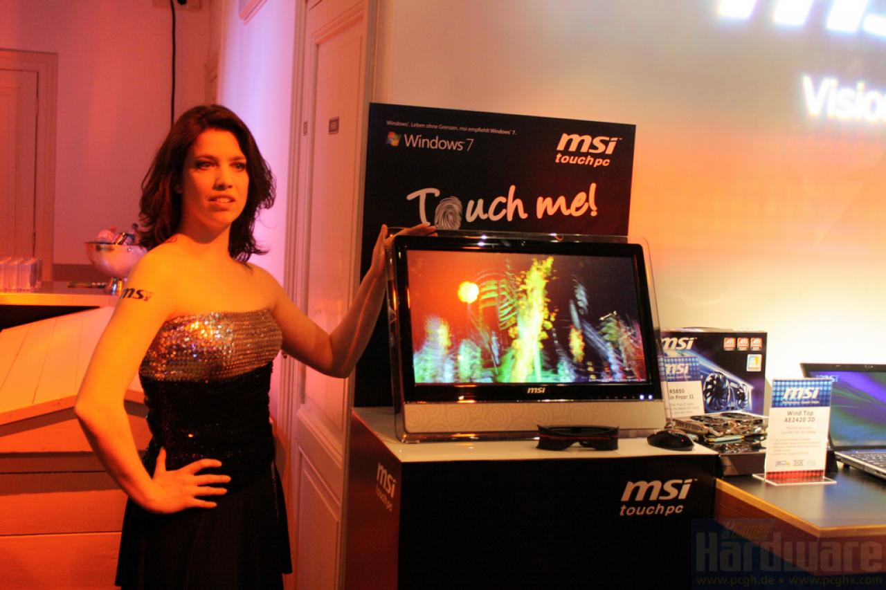 [25/05/2010] Der Wind Top AE2420 3D hat ein 120-Hertz-Display und kann 3D-Bilder darstellen.