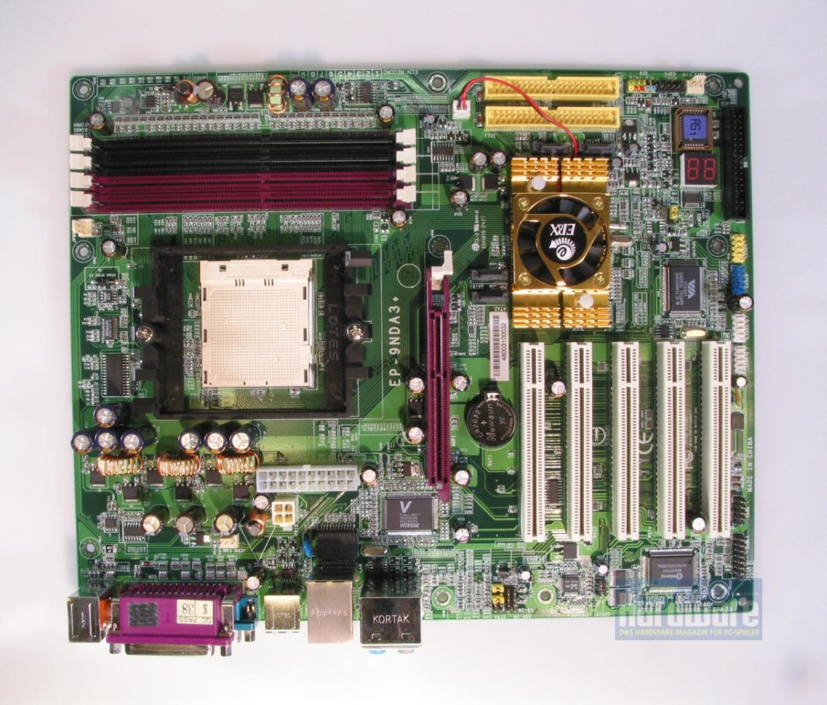 [20/05/2010] Nforce3 Ultra - Epox 9NDA3: Haben wir schon erwähnt, dass wir grüne Platinen nicht mehr sehen können?