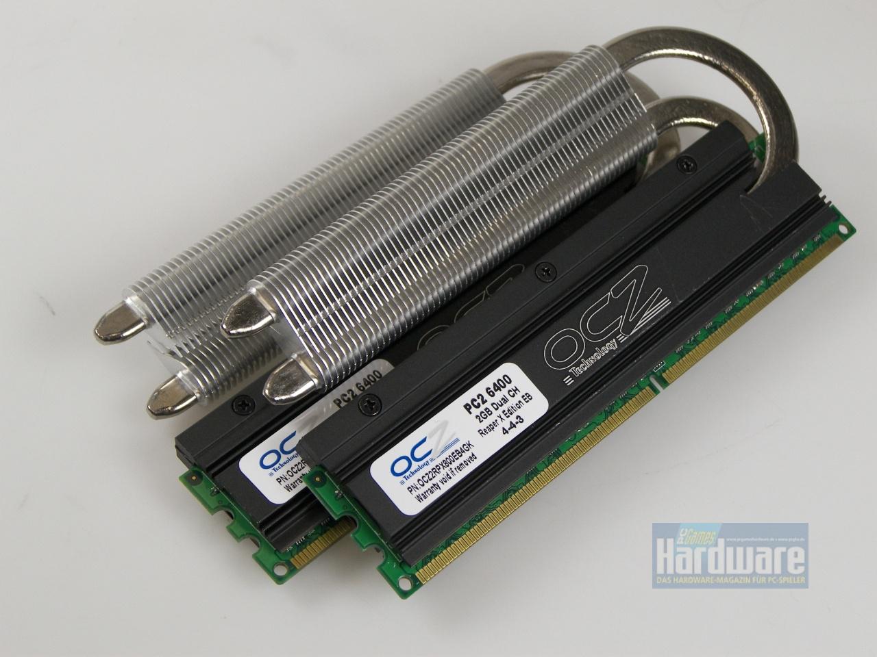 [20/05/2010] OCZ Reaper X OCZ2RPX800EB4G: Zwei Heaptipes sollen die Abwärme zu den Kühlrippen leiten.