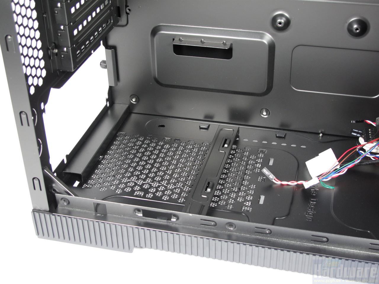 [14/05/2010] Thermaltake Armor A90 (9)