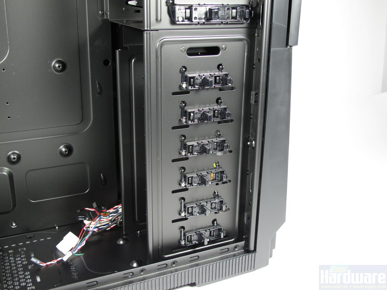 [14/05/2010] Thermaltake Armor A90 (10)