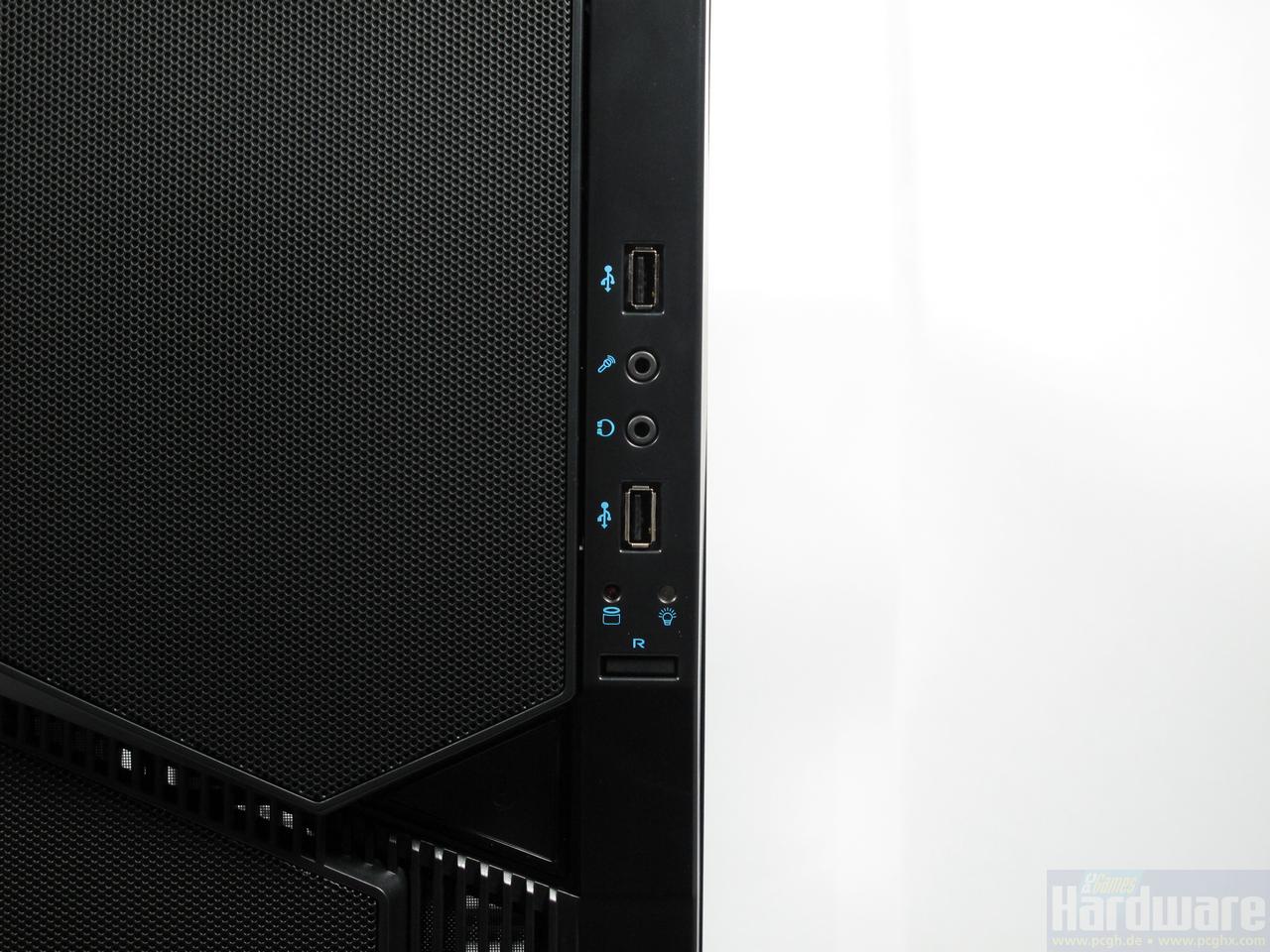 [14/05/2010] Thermaltake Armor A90 (12)