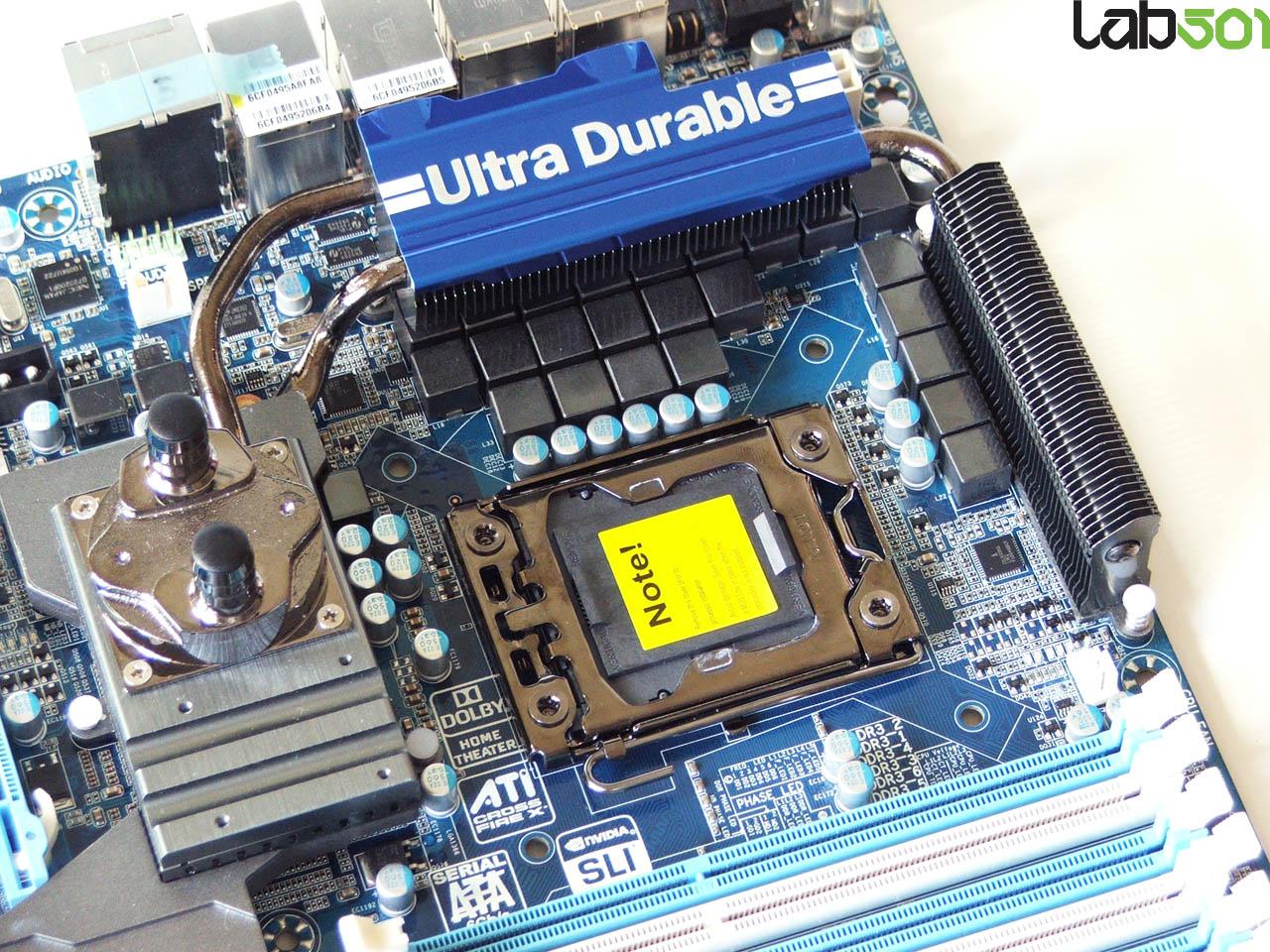[11/05/2010] Gigabyte GA-X58A-UD9 Sample (8)