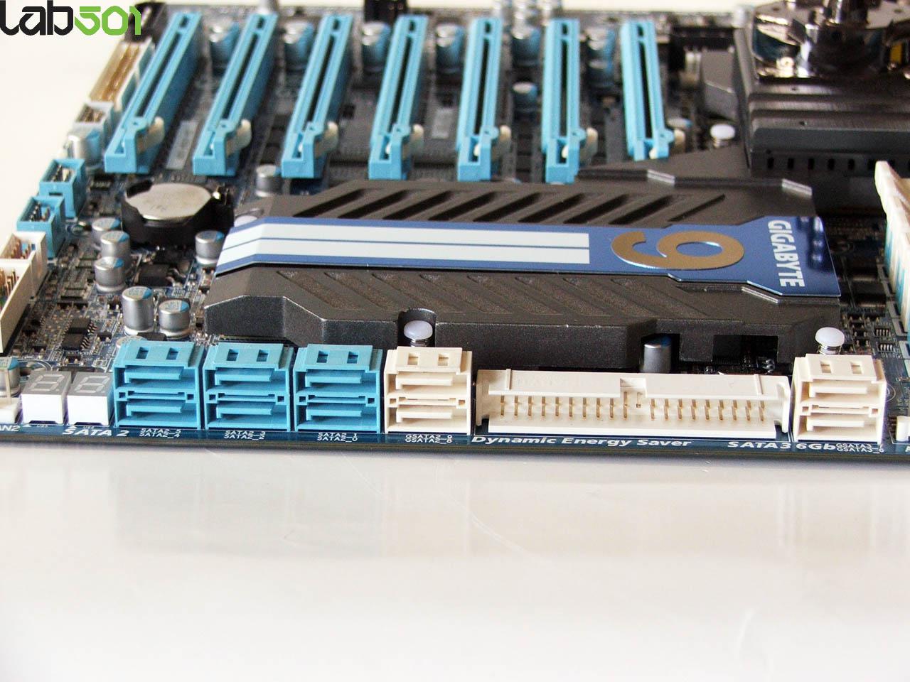 [11/05/2010] Gigabyte GA-X58A-UD9 Sampl (16)