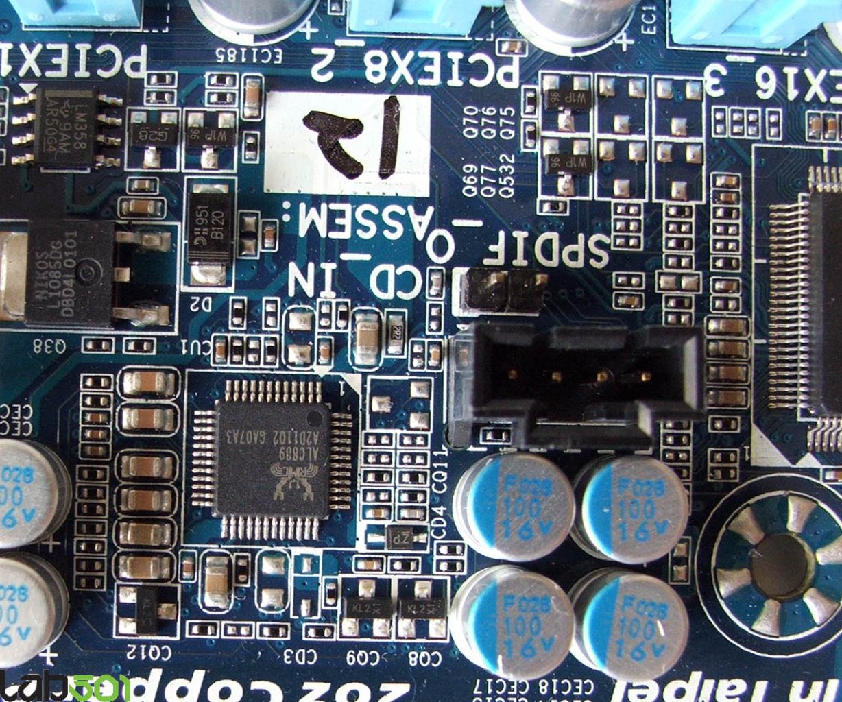 [11/05/2010] Gigabyte GA-X58A-UD9 Sampl (18)