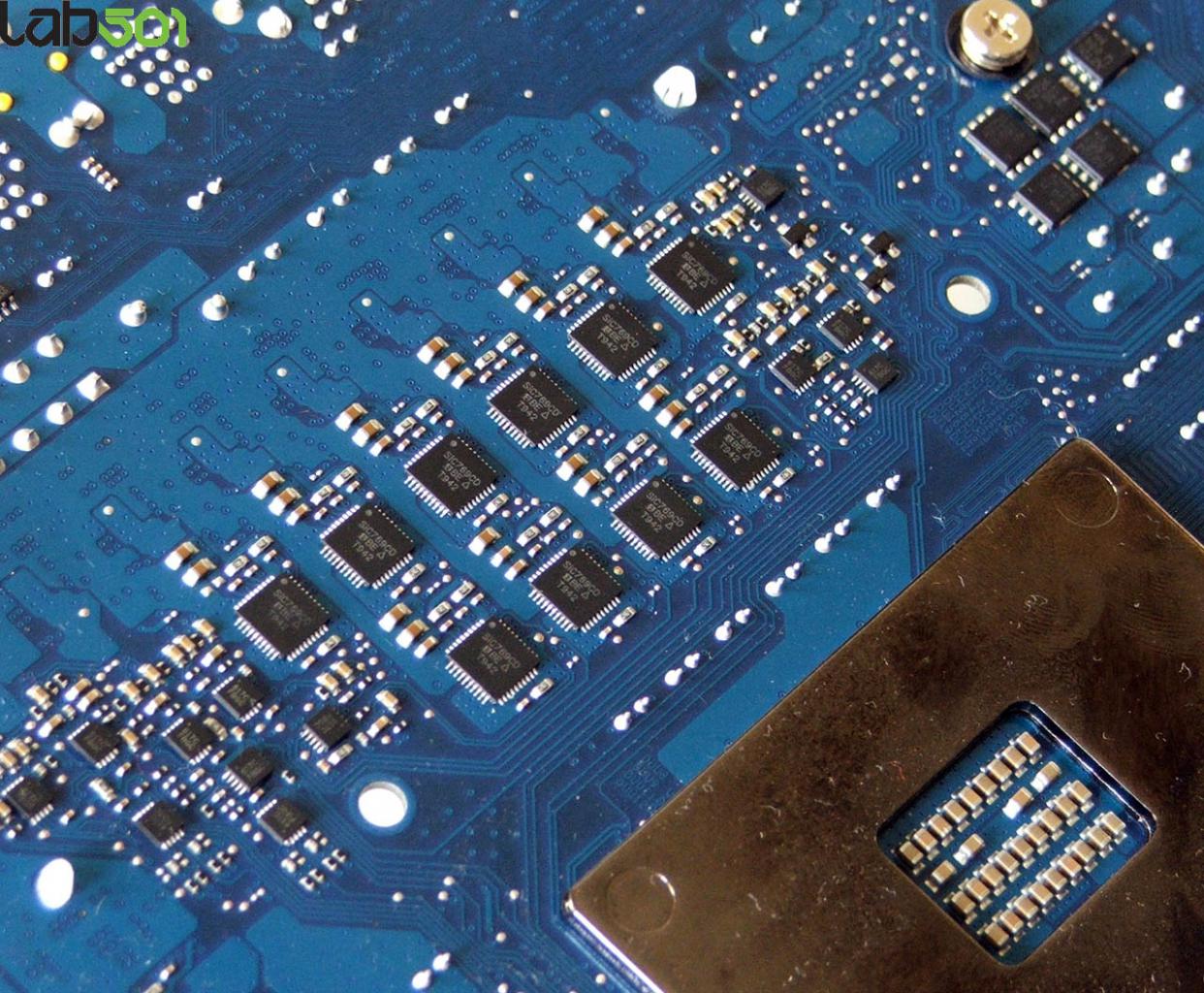 [11/05/2010] Gigabyte GA-X58A-UD9 Sampl (22)