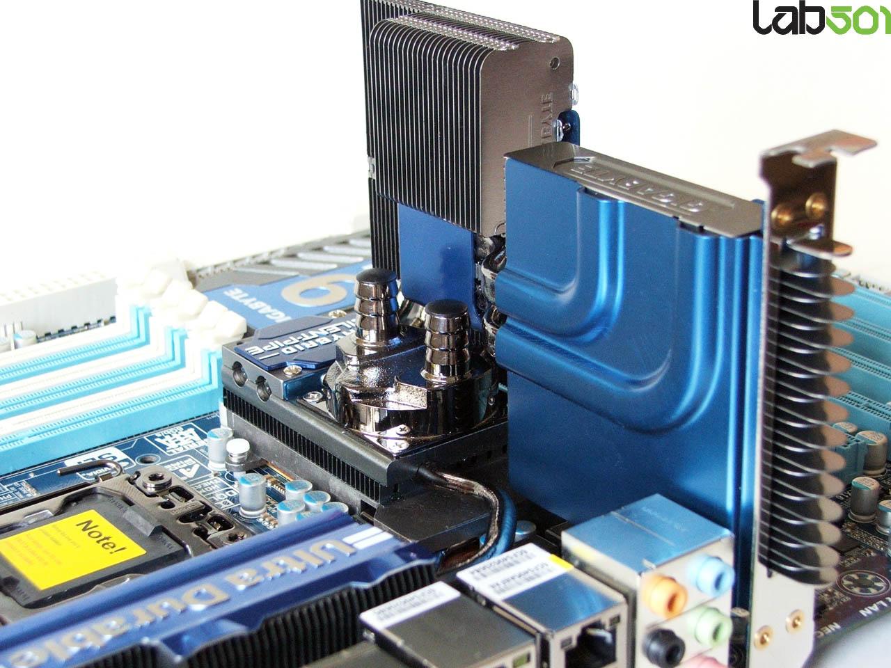 [11/05/2010] Gigabyte GA-X58A-UD9 Sampl (30)