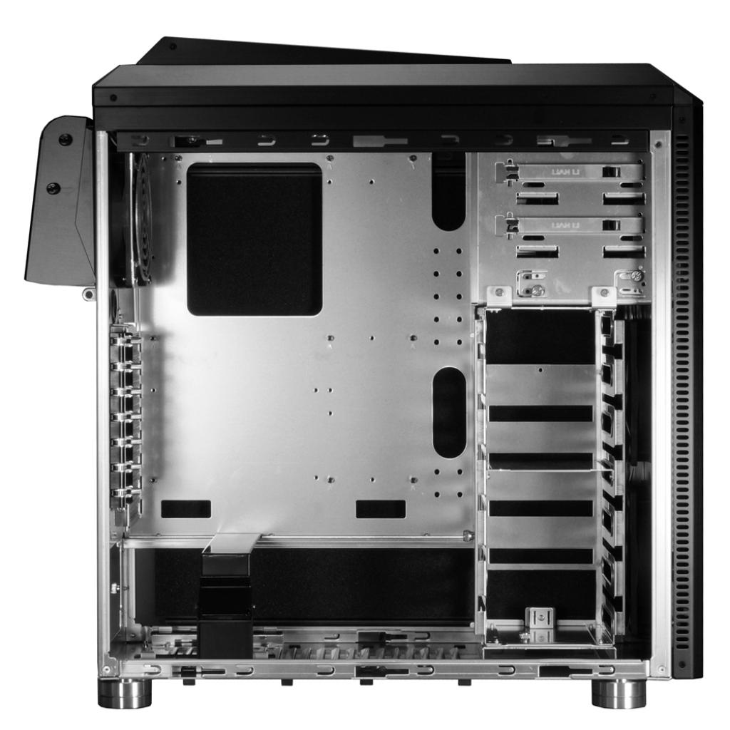 [14/05/2010] Lian-Li PC-B25SB (5)