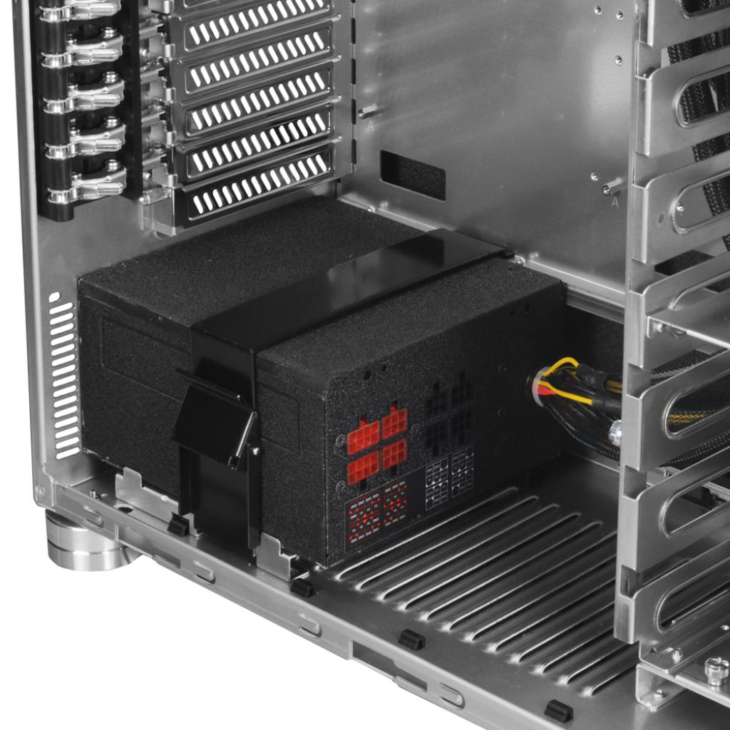 [14/05/2010] Lian-Li PC-B25SB (22)