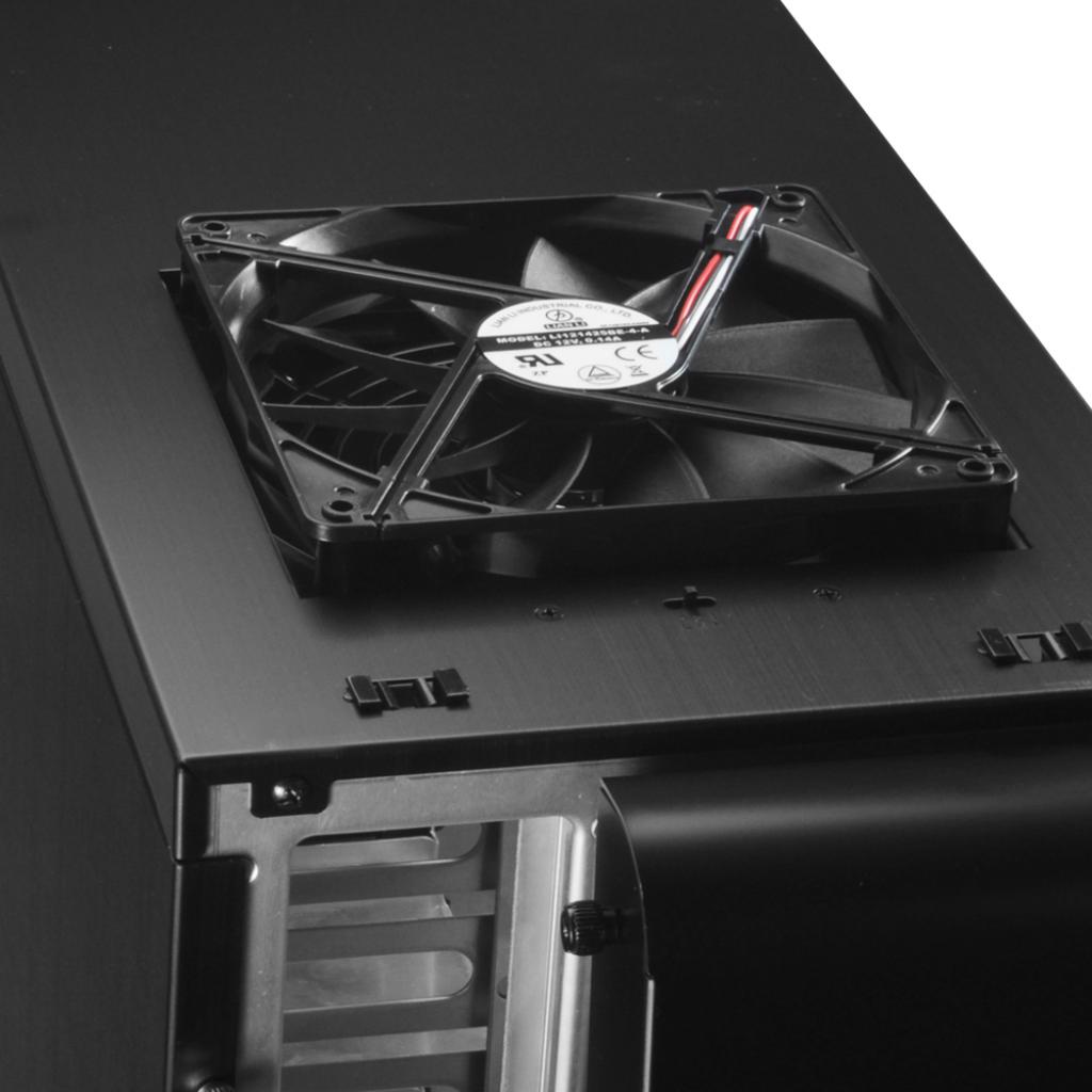 [14/05/2010] Lian-Li PC-B25SB (30)
