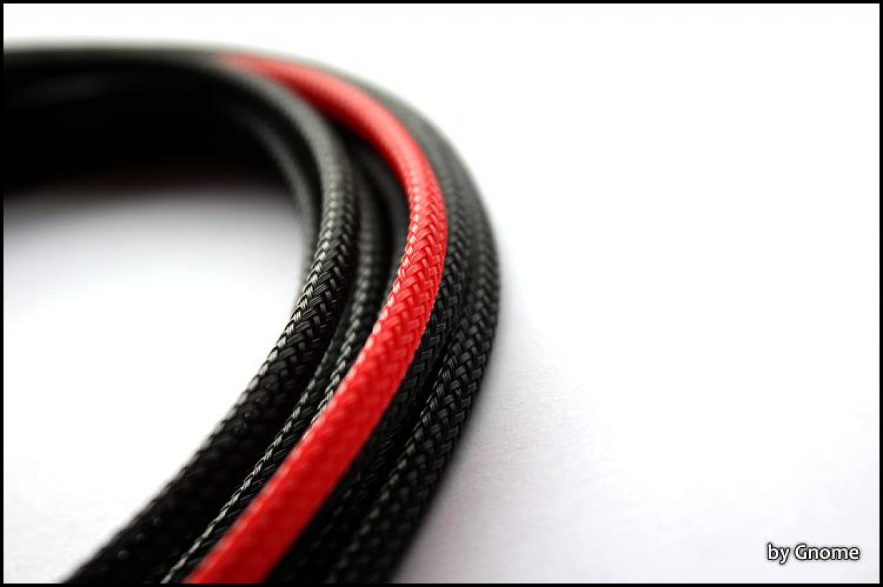 [16/05/2010] Black loves Red: Sehenswerte Wakü-Casemod - Update (5)