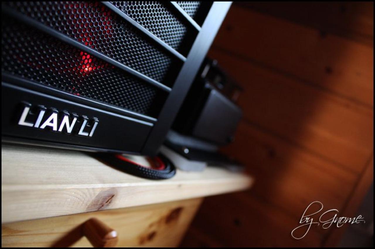 [16/05/2010] Black loves Red: Sehenswerte Wakü-Casemod - Update (47)