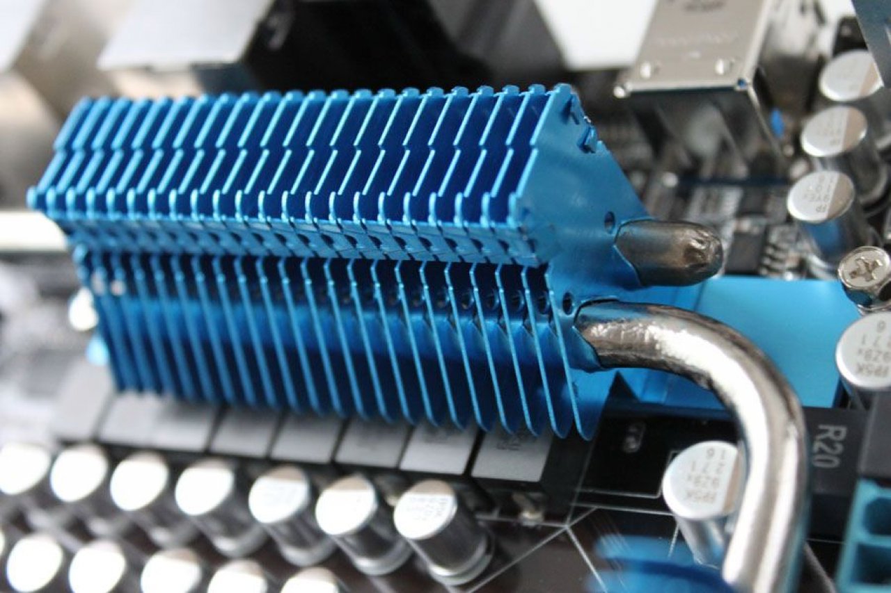 [07/05/2010] Stilsicheres Casemod-Projekt: Performance meets Design (60)