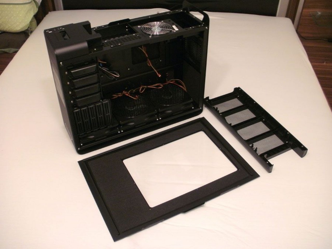 [07/05/2010] Stilsicheres Casemod-Projekt: Performance meets Design (92)