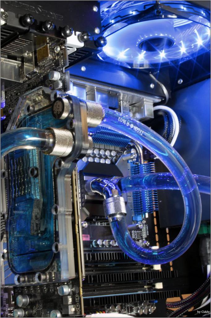 [07/05/2010] Stilsicheres Casemod-Projekt: Performance meets Design (150)