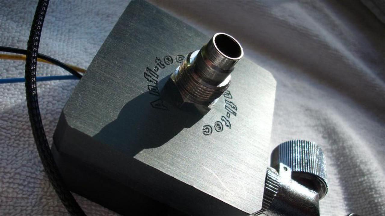 [14/05/2010] Sehenswerte Silverstone-Fortress-FT02-Casemod - Update (38)
