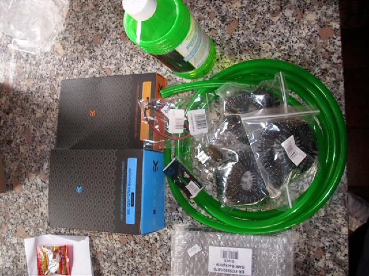 [14/05/2010] Sehenswerte Silverstone-Fortress-FT02-Casemod - Update (41)