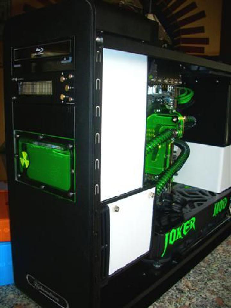 [14/05/2010] Sehenswerte Silverstone-Fortress-FT02-Casemod - Update (45)