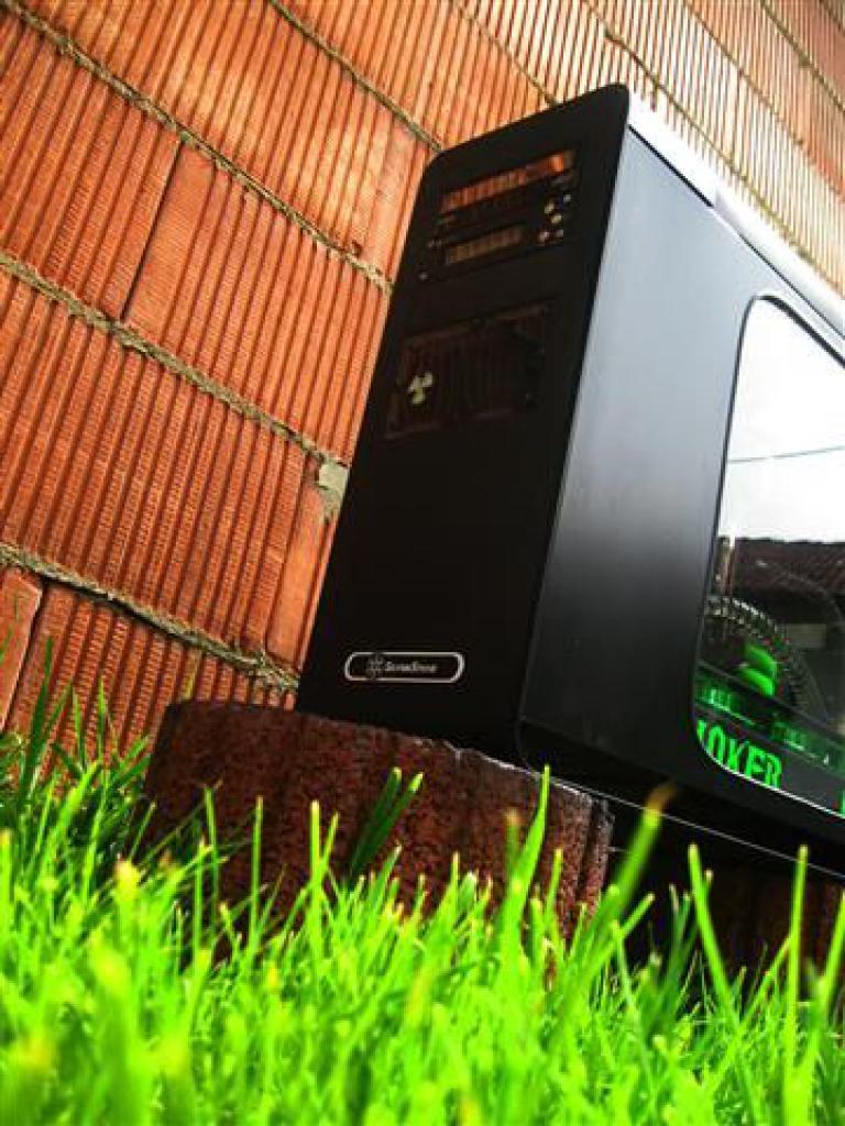 [14/05/2010] Sehenswerte Silverstone-Fortress-FT02-Casemod - Update (68)