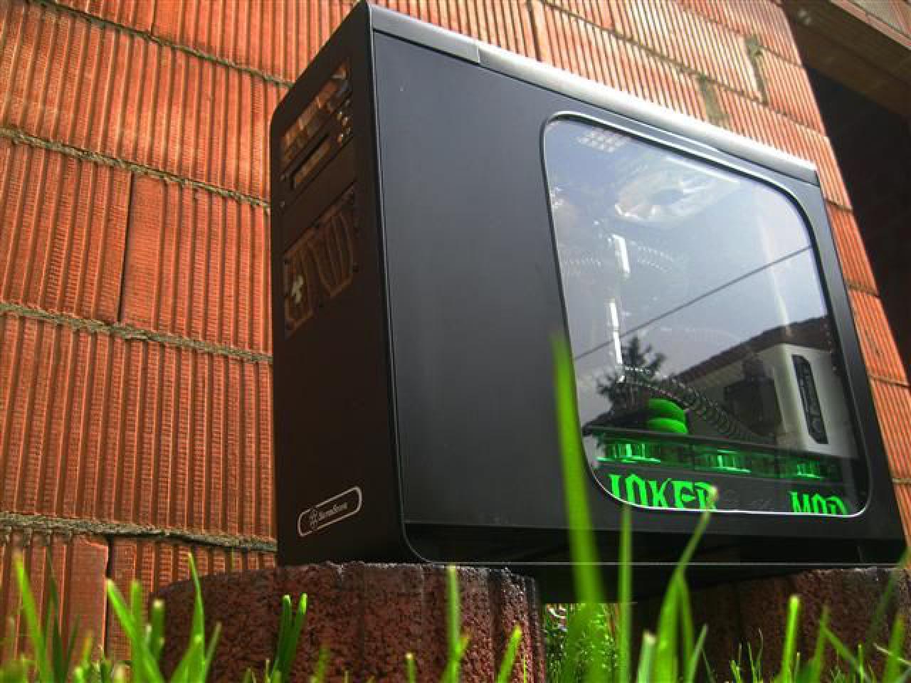 [14/05/2010] Sehenswerte Silverstone-Fortress-FT02-Casemod - Update (69)