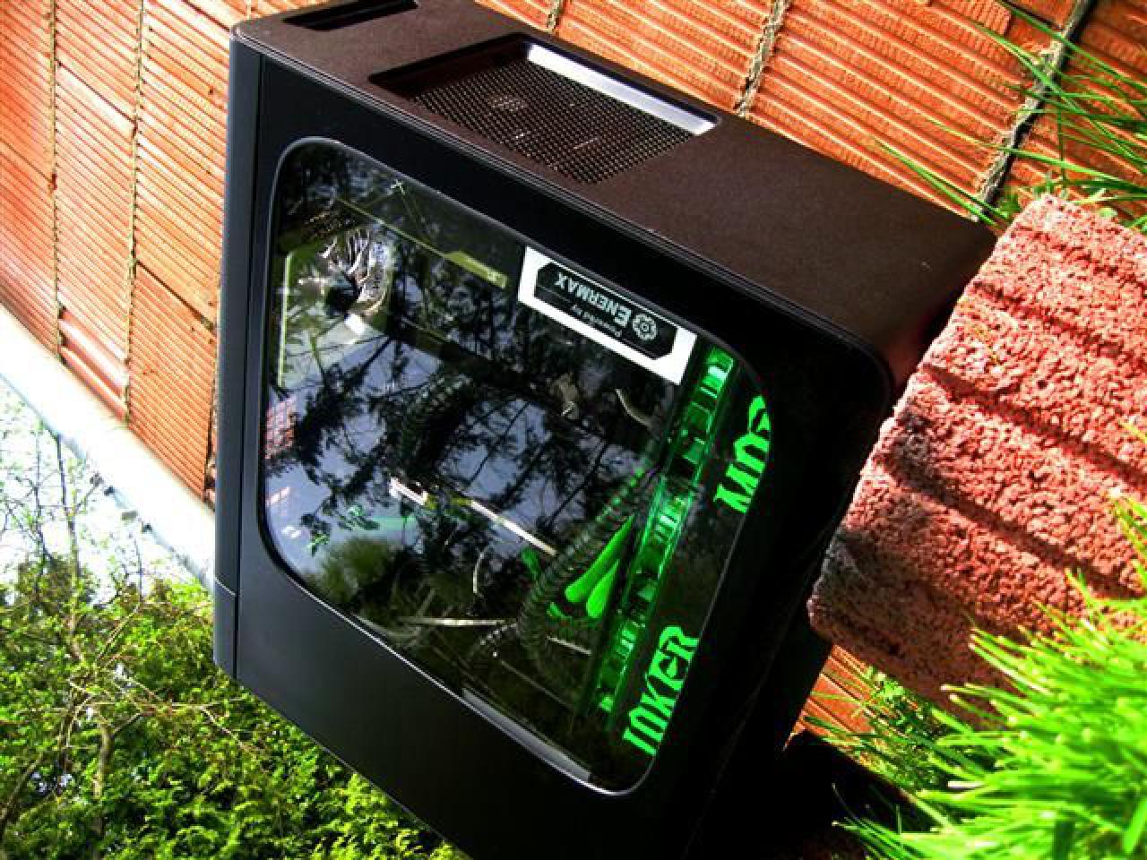 [14/05/2010] Sehenswerte Silverstone-Fortress-FT02-Casemod - Update (70)