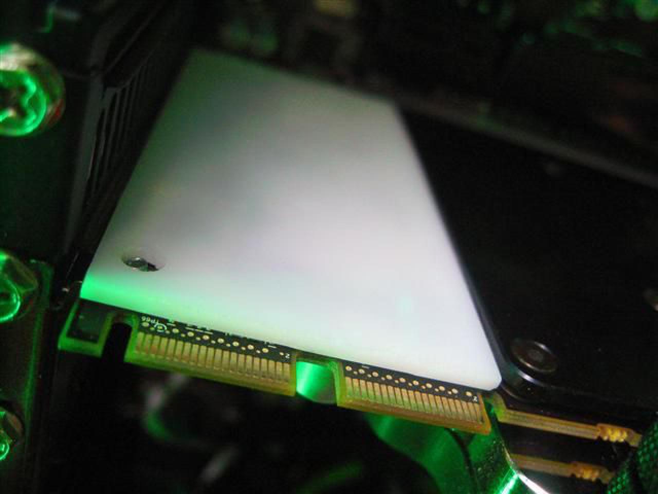 [14/05/2010] Sehenswerte Silverstone-Fortress-FT02-Casemod - Update (76)