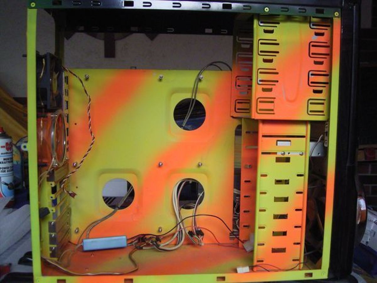 [21/05/2010] Triple xXx meets HAF: Casemod-Tagebuch der Superlative (45)