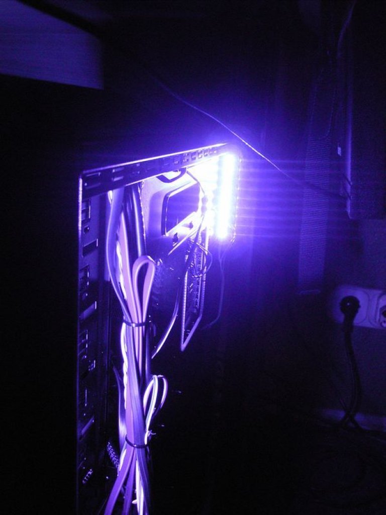 [21/05/2010] Triple xXx meets HAF: Casemod-Tagebuch der Superlative (78)