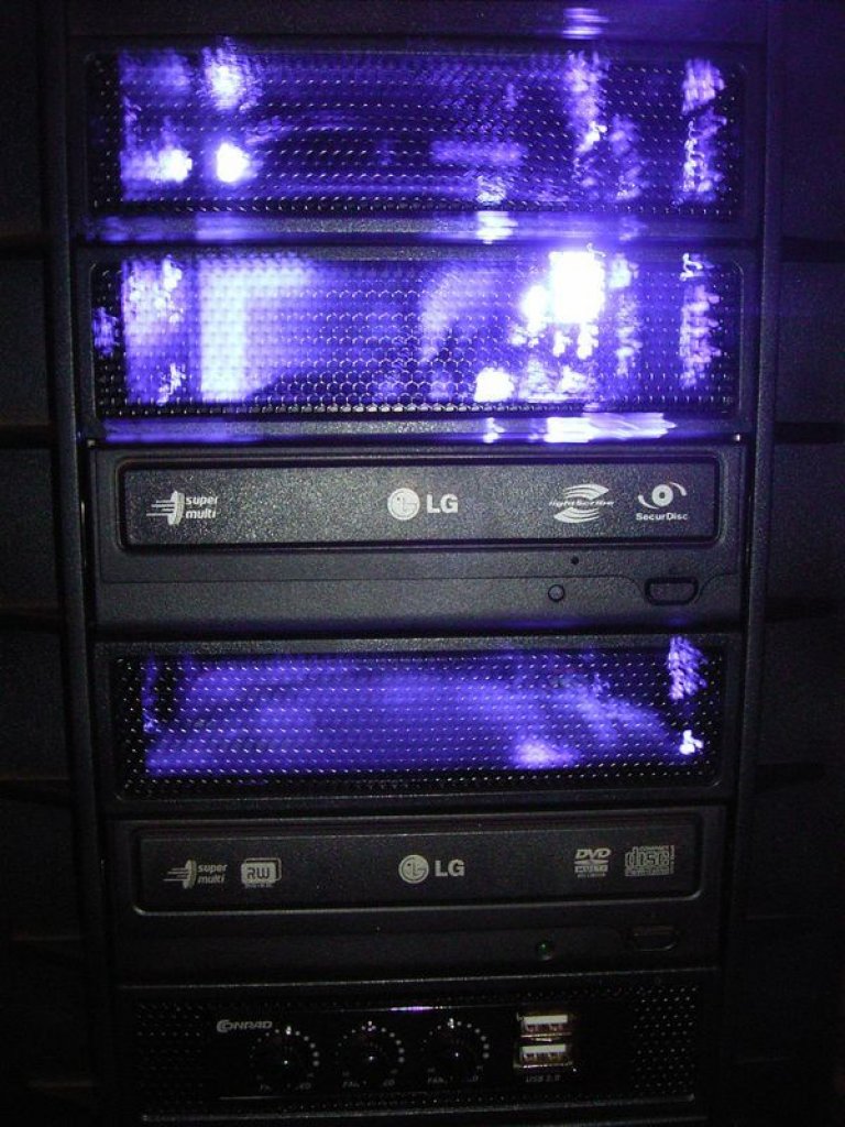 [21/05/2010] Triple xXx meets HAF: Casemod-Tagebuch der Superlative (86)