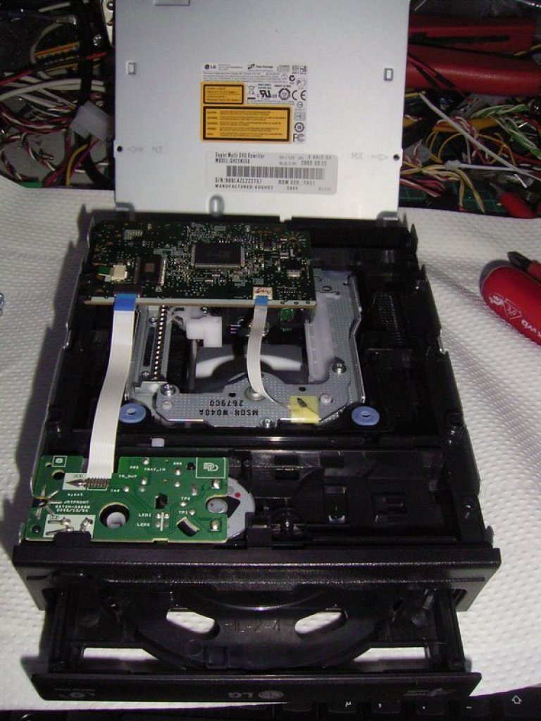 [21/05/2010] Triple xXx meets HAF: Casemod-Tagebuch der Superlative (93)