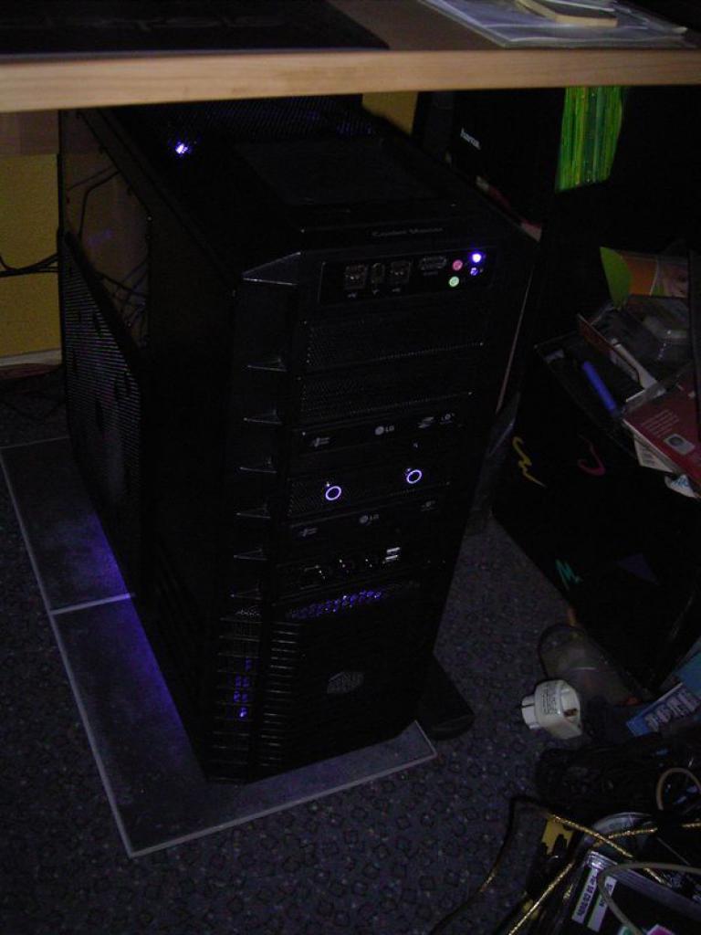 [21/05/2010] Triple xXx meets HAF: Casemod-Tagebuch der Superlative (114)