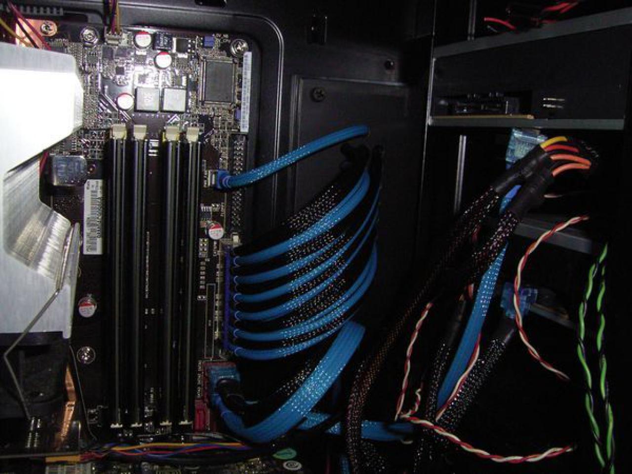 [21/05/2010] Triple xXx meets HAF: Casemod-Tagebuch der Superlative (194)