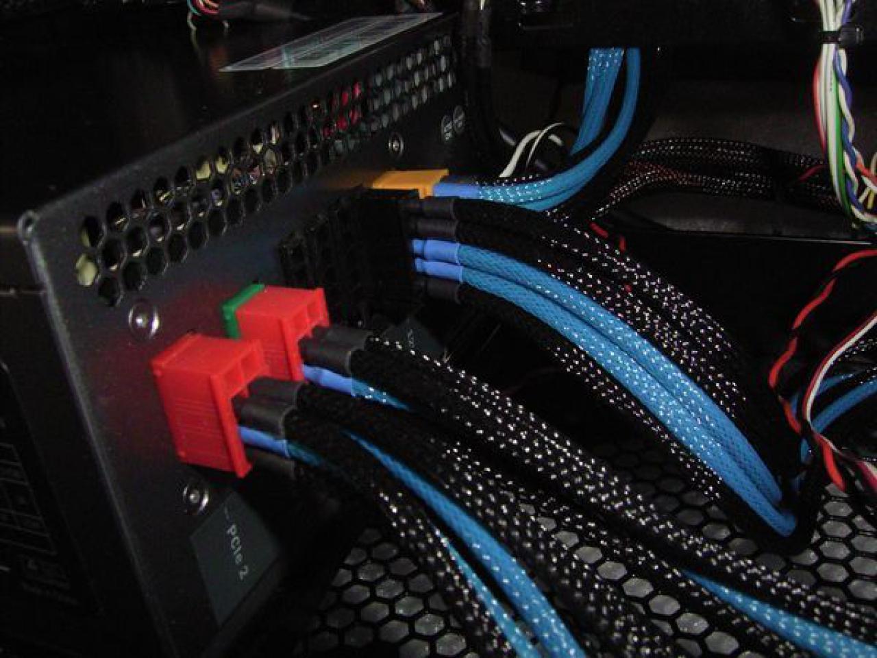 [21/05/2010] Triple xXx meets HAF: Casemod-Tagebuch der Superlative (209)