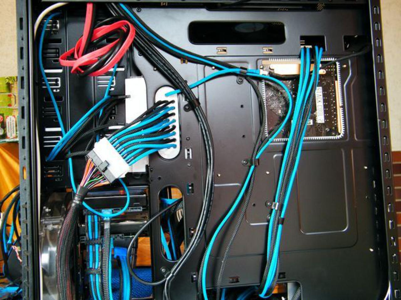 [21/05/2010] Triple xXx meets HAF: Casemod-Tagebuch der Superlative (281)