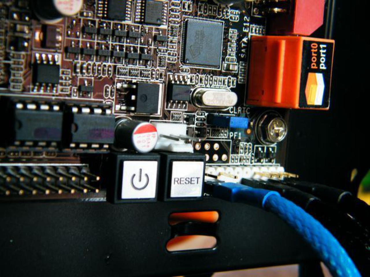 [21/05/2010] Triple xXx meets HAF: Casemod-Tagebuch der Superlative (282)