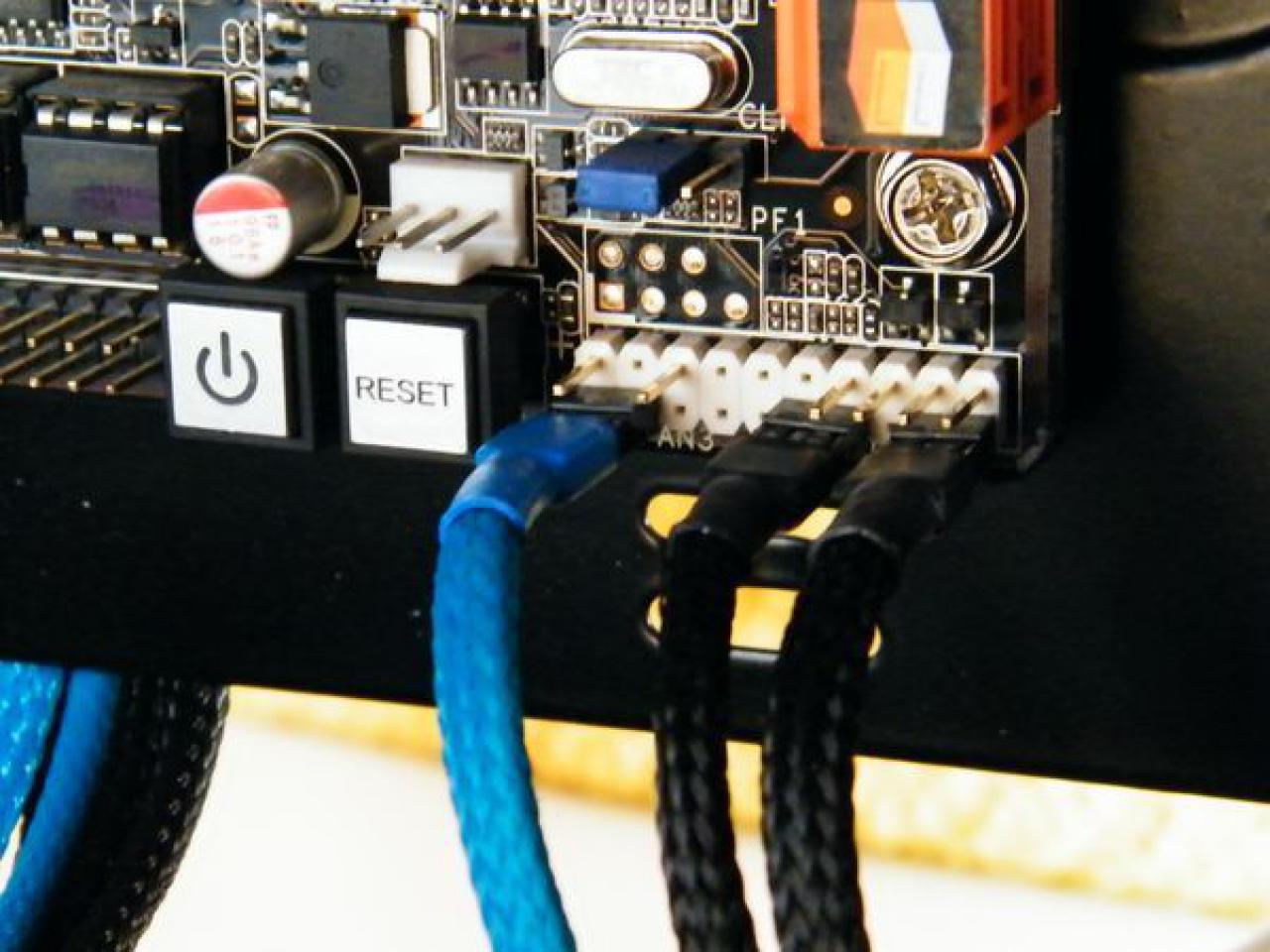 [21/05/2010] Triple xXx meets HAF: Casemod-Tagebuch der Superlative (303)