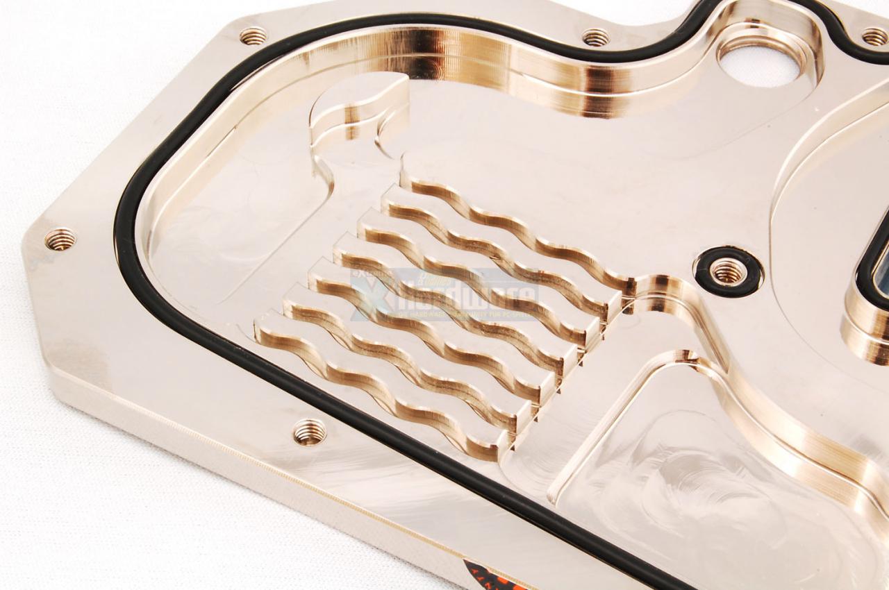 [31/05/2010] Geforce-GTX-480-Wasserkühler im PCGHX-Test (25)
