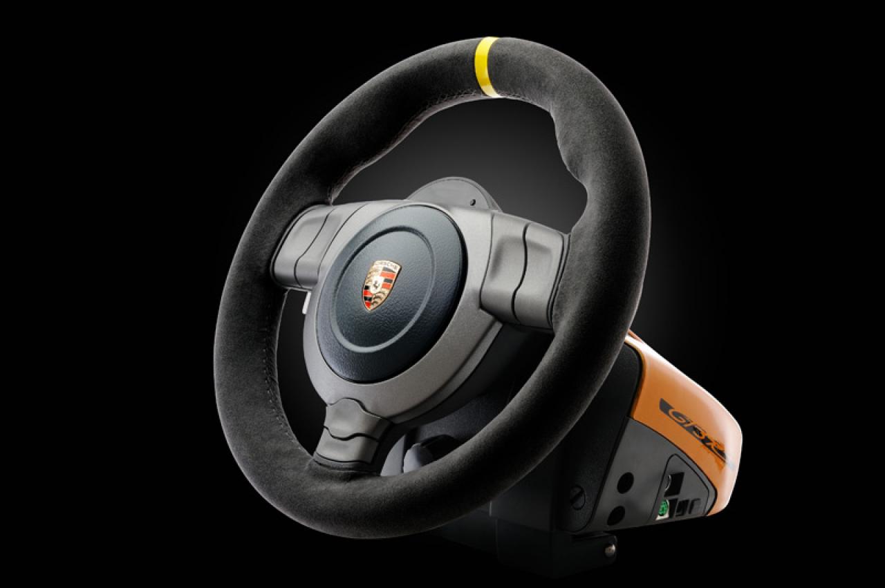 [09/06/2010] Fanatec Porsche 911 GT3 RS V2 Lenkrad (3)