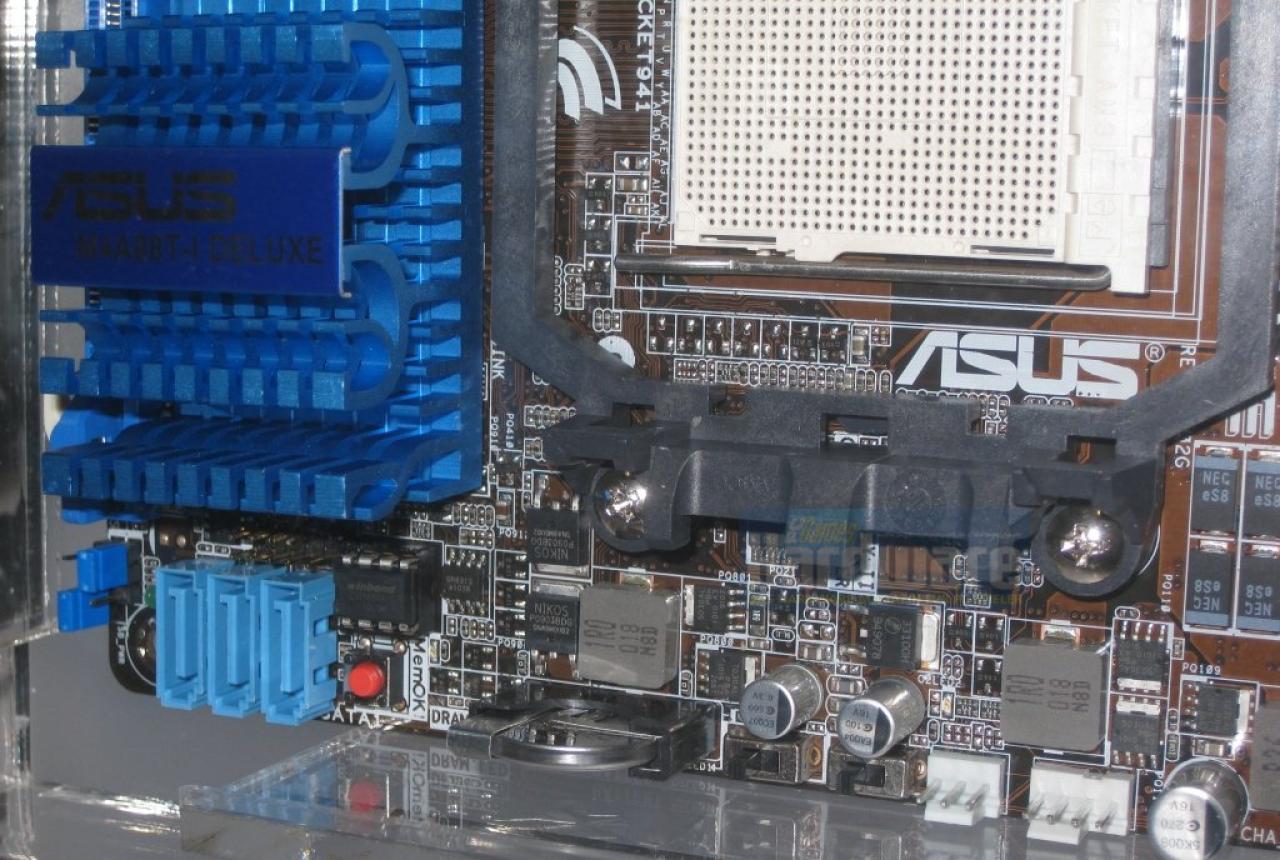 [02/06/2010] Asus M4A88T-I Deluxe 03