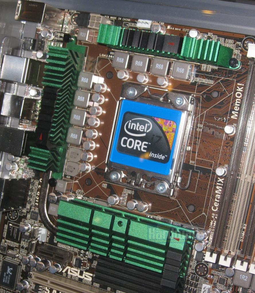 [01/06/2010] Asus Sabertooth X58 03