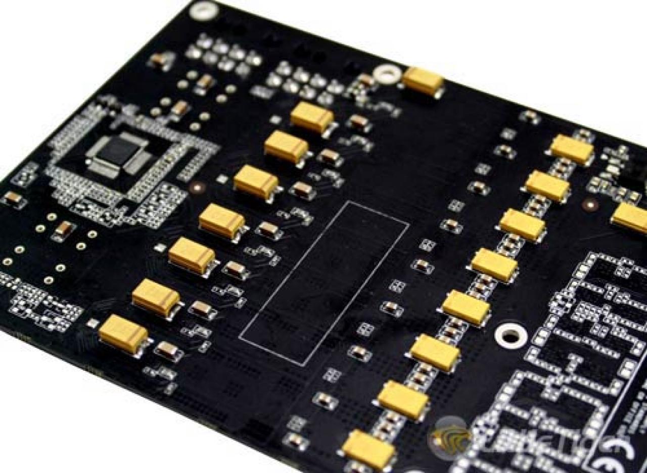[22/06/2010] PCB einer unbekannten GTX 48x 